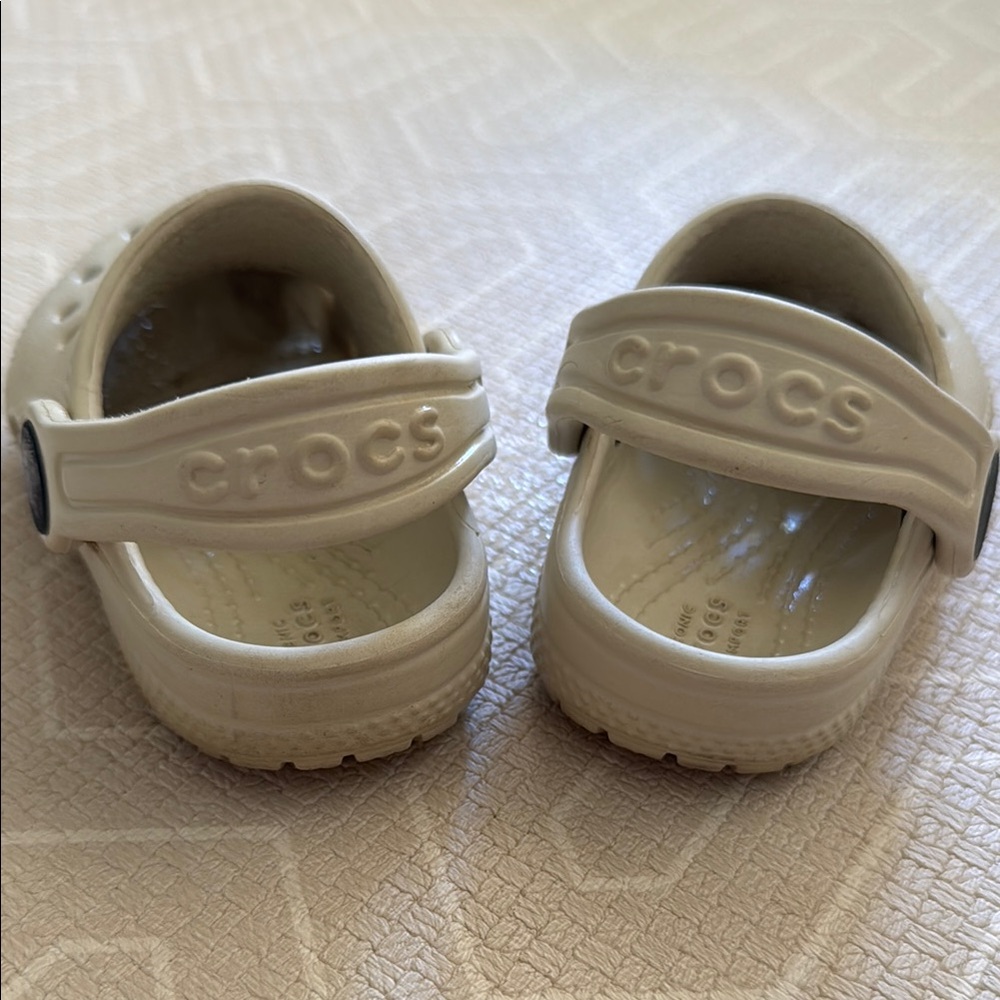 Crocs - Picture 2 of 4